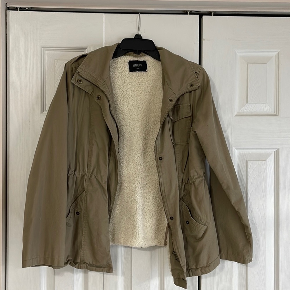 Tan jacket Sherpa lined